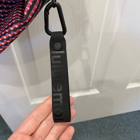 Lululemon All Hours Belt Bag *SeaWheeze
Race Pace Flare Multi / Black - Picture 4 of 8